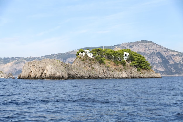 Isla en Amalfi Costo Nápoles Italia