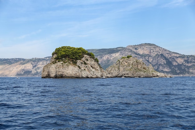 Isla en Amalfi Costo Nápoles Italia