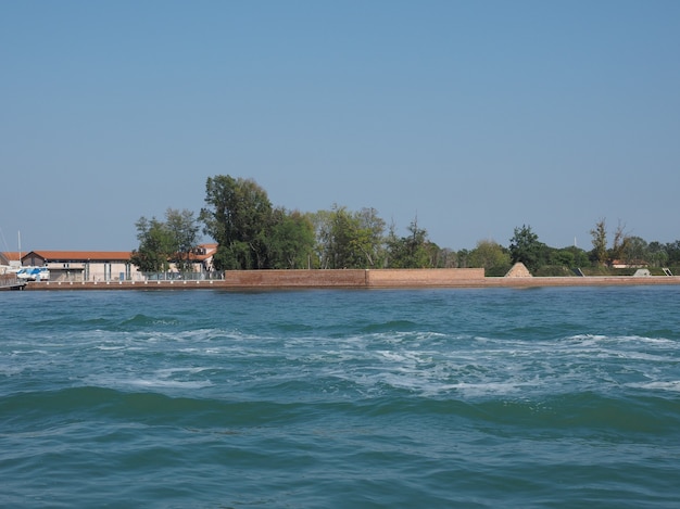 Isla del cementerio de San Michele en Venecia