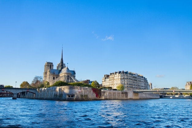 Isla Isle de la Cite y el río Sena, París, Francia