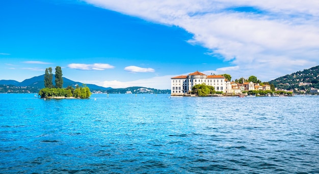 Foto isla isola bella en el lago maggiore islas borromanas stresa piamonte italia