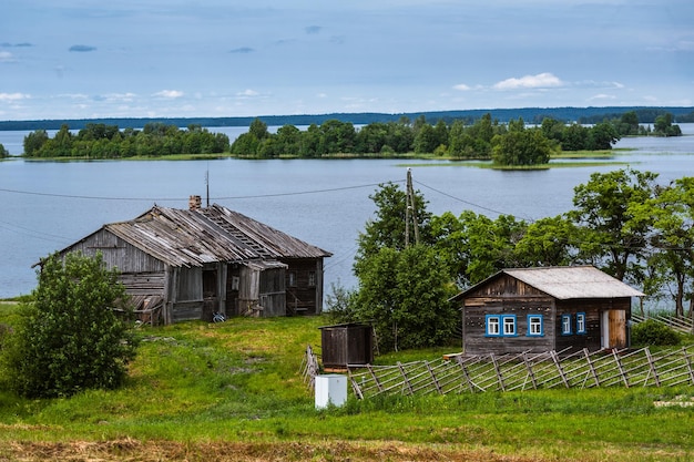 Isla Kizhi Rusia Arquitectura religiosa de madera antigua Paisaje de verano