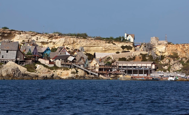 Isla de Malta, Anchor Bay, Popeye Village (Sweethaven Village), construida para la realización de la película Paramount Popeye