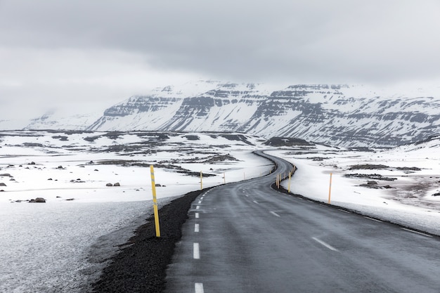 Islândia Winter landscape Road