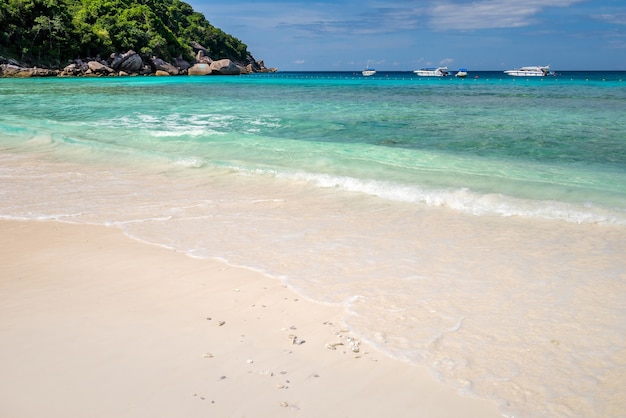 Islas Similan, provincia de Phang Nga Hermoso mar en el sur de Tailandia,