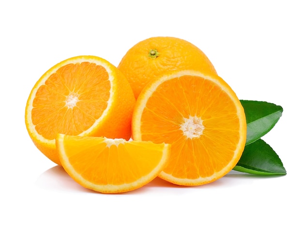 Isolierte Orangenfrüchte