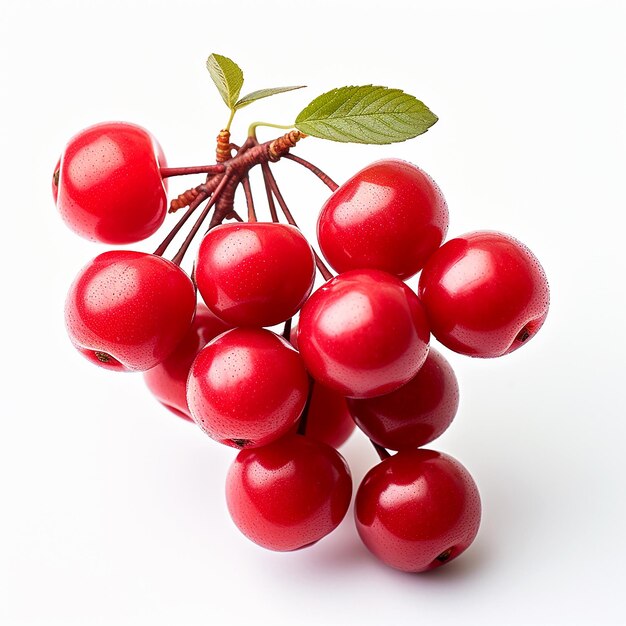 Isolierte rote Kirschpflaume auf weißem Hintergrund süß und saftig