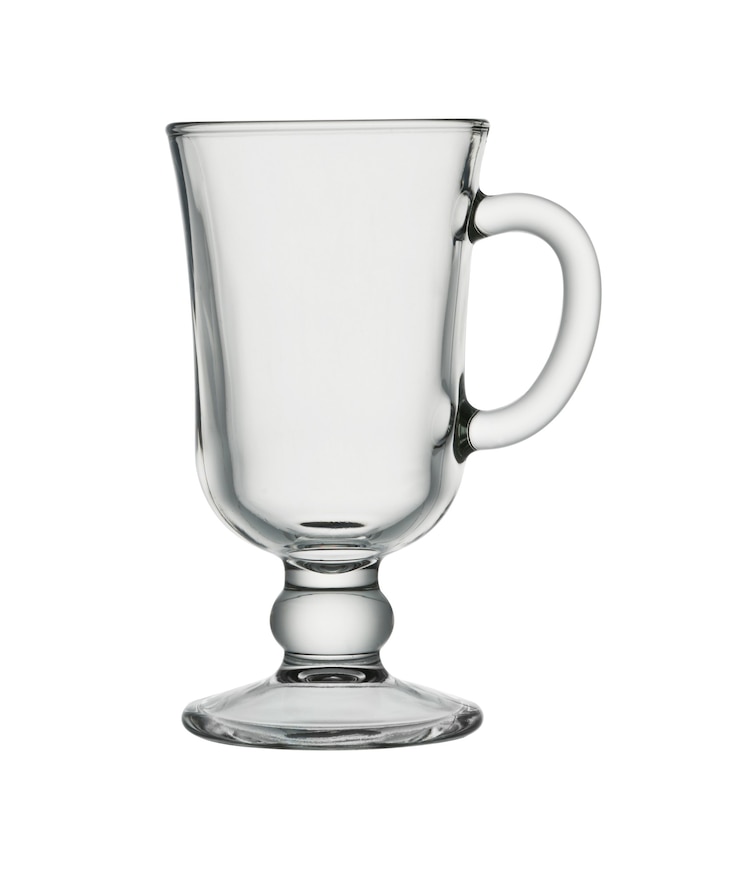 Foto isoliertes cocktailglas für irish coffee
