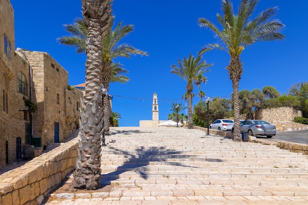 Israel tel aviv namal yafo histórico puerto antiguo de jaffa con boutiques  de galerías de arte y casas antiguas | Foto Premium