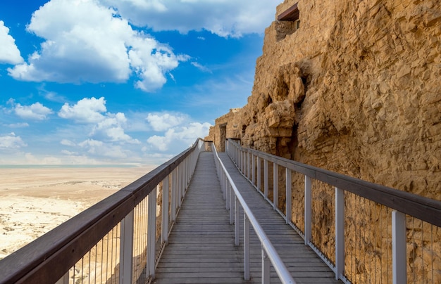 Israel Vistas panorámicas desde la fortaleza de Masada en el Parque Nacional en el desierto de Negev Judaean cerca del Mar Muerto