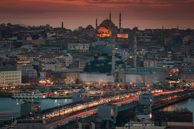 Istambul turquia 20 de janeiro de 2018 vista geral de istambul durante o crepúsculo