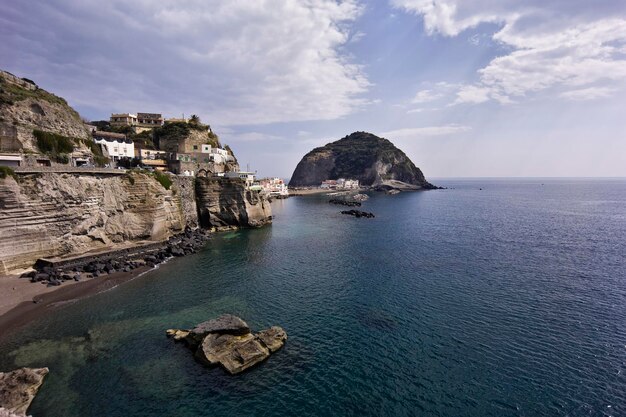 ITALIA, Campania, isla de Ischia, S.Angelo, vista del promontorio de S.Angelo