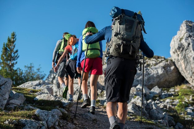 Itália, Friends trekking nas Dolomtes