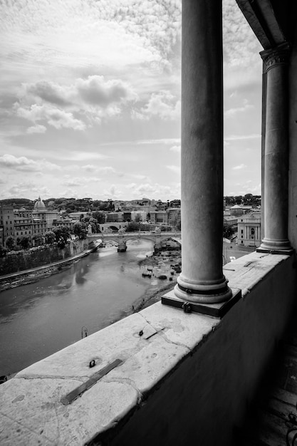 Itália, Roma, vista do Rio Tevere e da Ponte Vittorio de St. Angel Castel