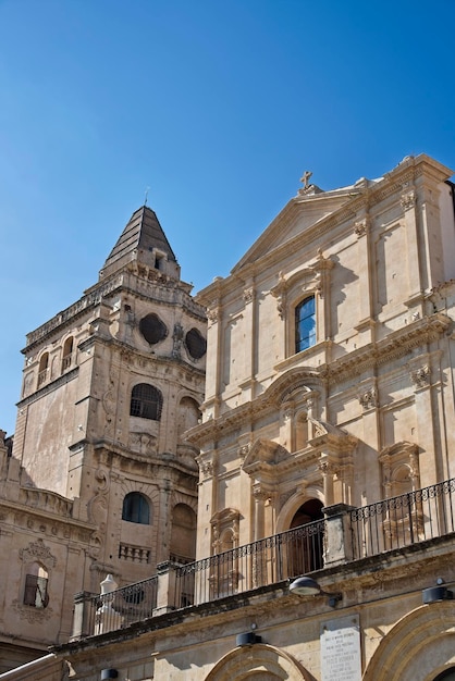 Itália Sicília Noto Siracusa Província Barroco S Francesco Igreja fachada e SS Salvatore Basílica e Mosteiro