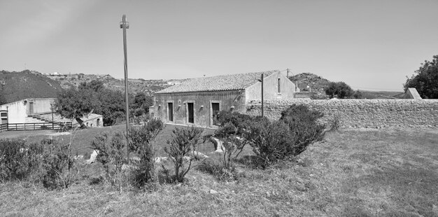 Italia, Sicilia, Provincia de Ragusa, campo; elegante granja privada y el jardín