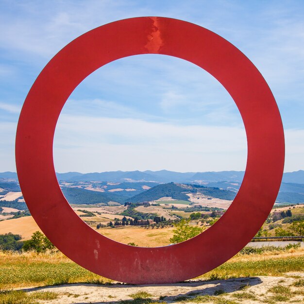 Itália, toscana. ponto panorâmico maravilhoso entre as cidades de volterra e san gimignano