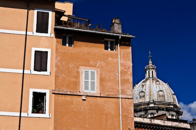 ITALIEN Latium Rom alte Gebäude auf dem Platz Campo Dei Fiori