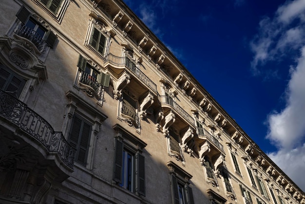 Italien, Rom, Altbaufassade in der Nähe der Piazza Venezia