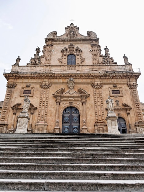 Italien Sizilien Modica Provinz Ragusa St Peter's Cathedral 18. Jahrhundert aC Barockfassade und Statuen