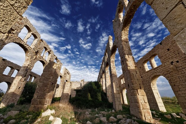 Italien; Sizilien, Sampieri (Provinz Ragusa), Ruinen einer alten Ziegelfabrik