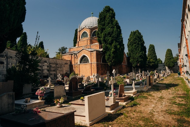 Italien Venedig Sep 2021 Architektur im Inneren des Cimitero di San Michele Venedig