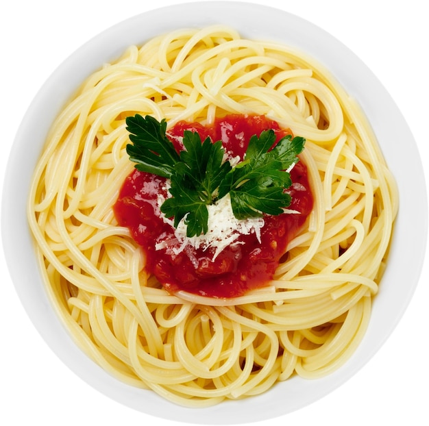 Italienische Teigwaren mit Tomaten auf weißer Platte