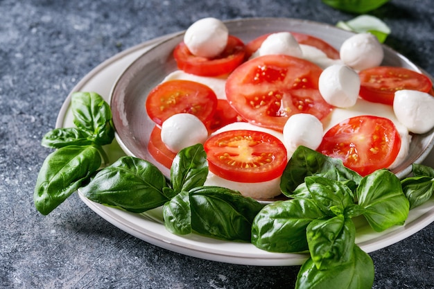 Italienischer Caprese-Salat