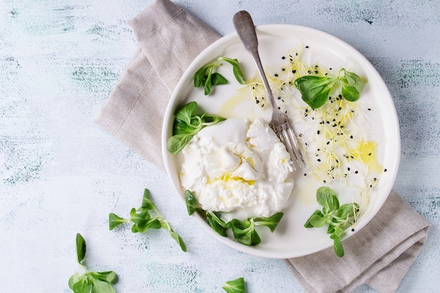 Italienischer Käse Burrata