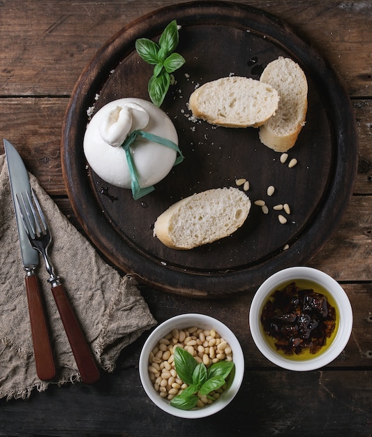 Italienischer Käse Burrata