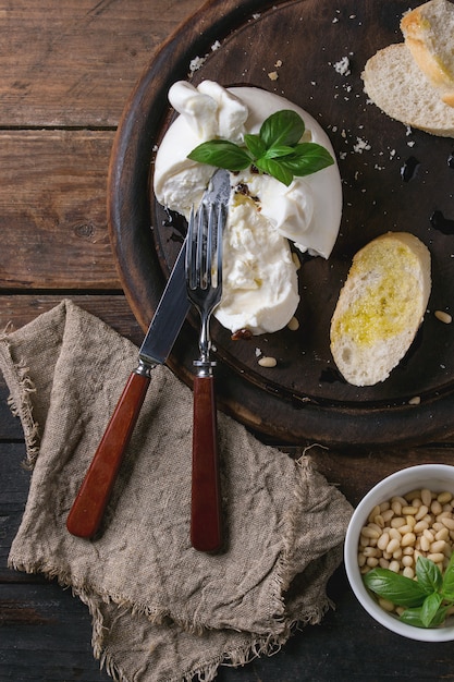 Italienischer Käse Burrata