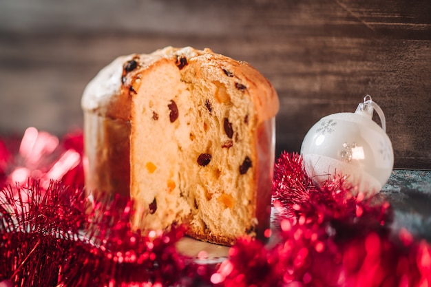 Italienischer Panettone-Kuchen