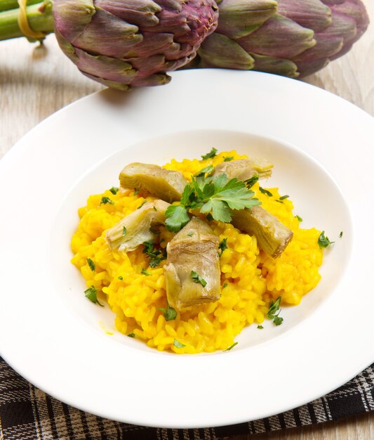 Italienisches Risotto mit Artischok