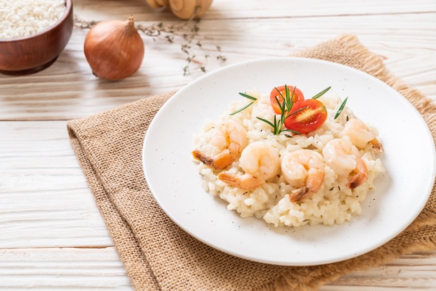 italienisches Risotto mit Garnelen