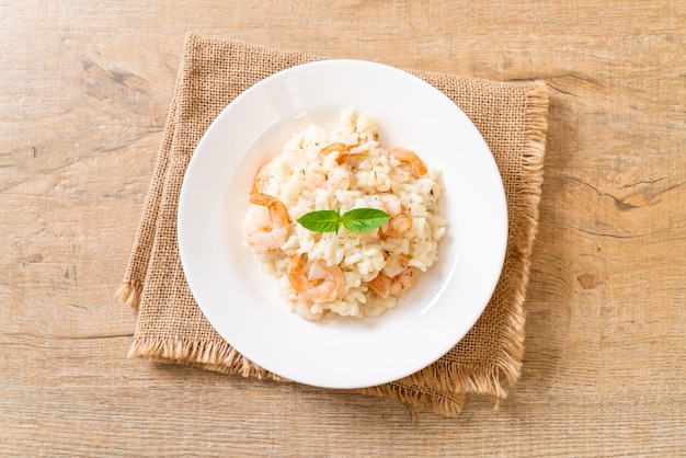 italienisches Risotto mit Garnelen