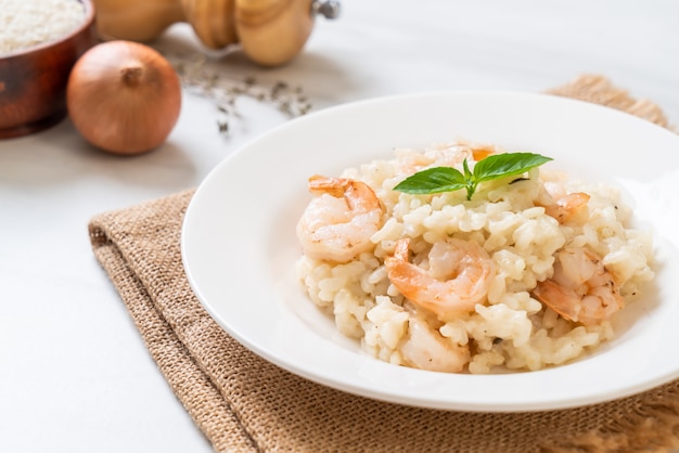 italienisches Risotto mit Garnelen