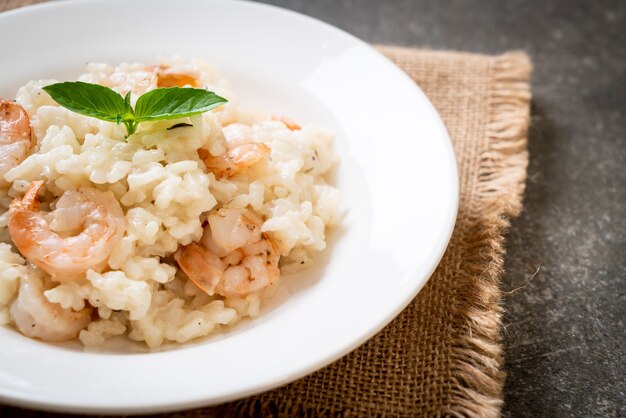 italienisches Risotto mit Garnelen