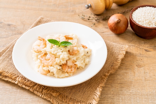 italienisches Risotto mit Garnelen