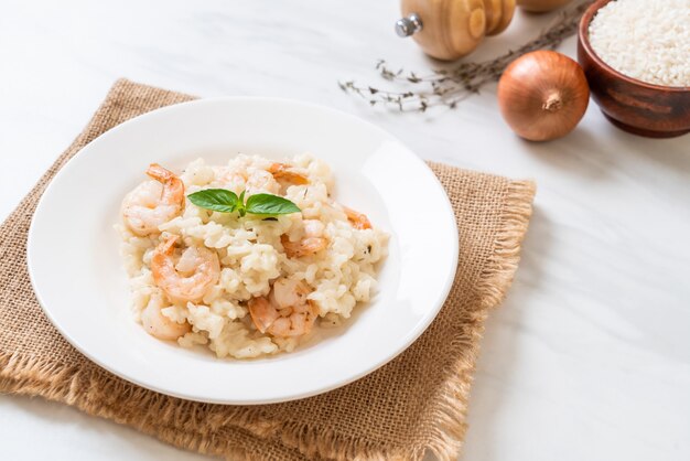 italienisches Risotto mit Garnelen