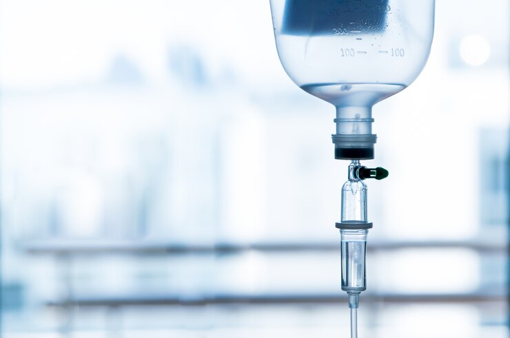 IV salga de la botella y tubo de alimentación IV