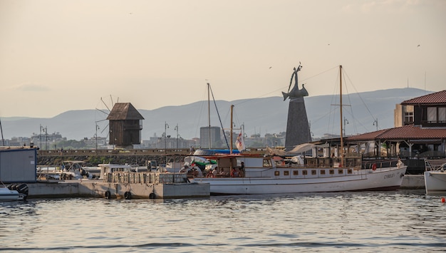 Jachthafen im Erholungsort von Nesebar, Bulgarien