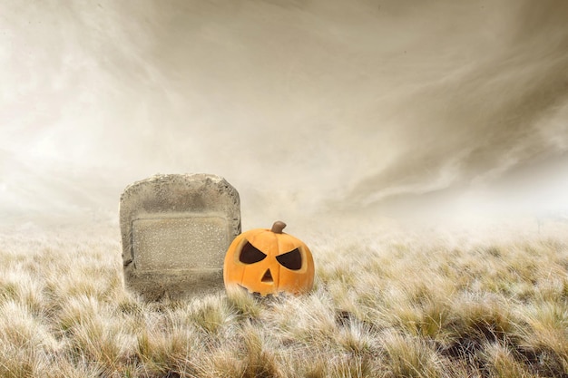 JackoLantern auf einem Friedhof