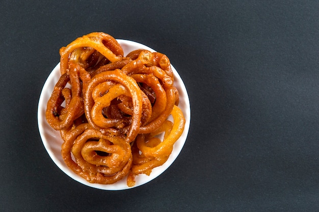 Foto jalebi, postre indio jalebi o imarti