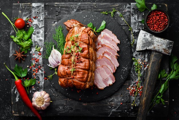 Jamón de cerdo ahumado Carne asada Vista superior Espacio libre para texto