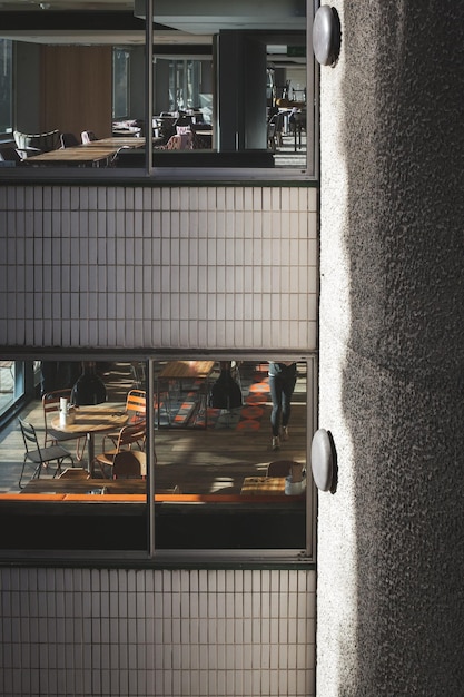 Foto janelas de edifícios de escritórios