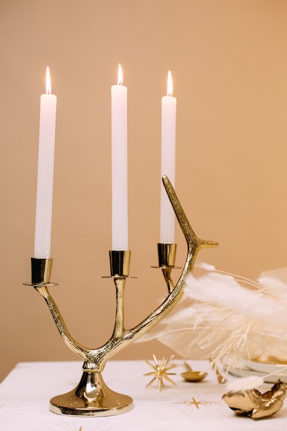 Foto jantar romântico candelabro castiçal de ouro decoração de mesa