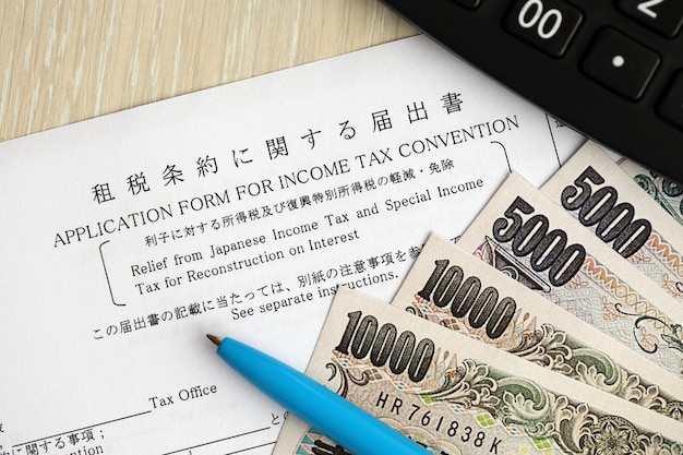 Japanische Steuererleichterung von der japanischen Einkommensteuer und der Sondersteuer für den Wiederaufbau von Zinsen
