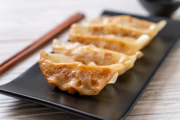 Japanischer Gyoza oder Mehlkloßsnack