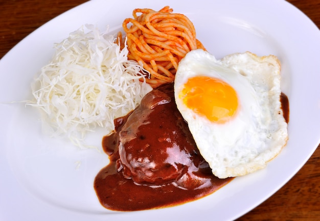 Japanisches Curry mit Hambergerfleisch.