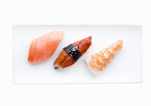 Japanisches Essen Restaurant Lieferung, Sushi-Set. Sushi mit Lachs, Garnelen, Thunfisch. Draufsicht